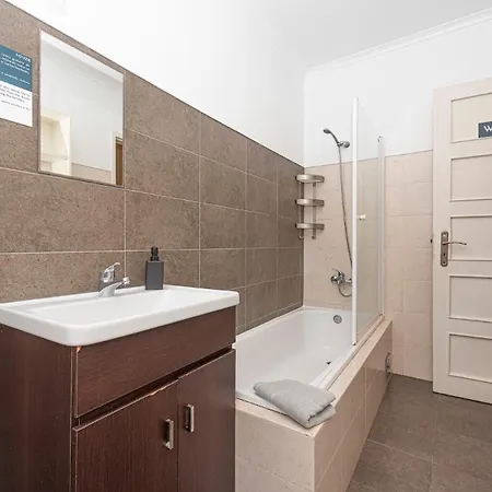 Houze_central Lisbon, 4 Flat W/ Zoo View Apartment Lisbon